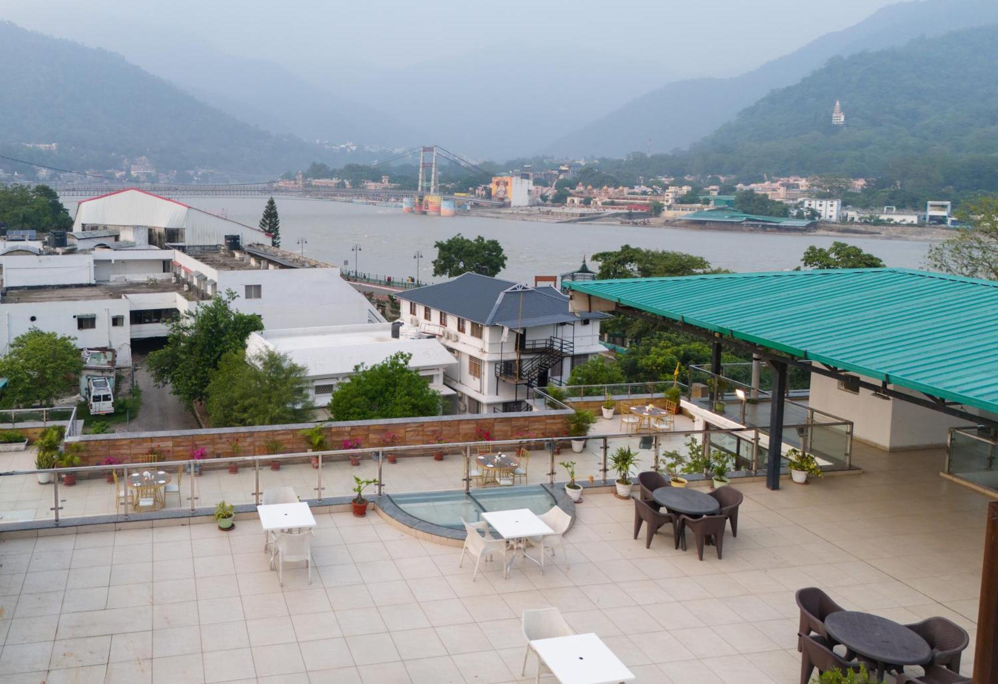 Hotel Indira Nikunj Rishīkesh Exterior foto