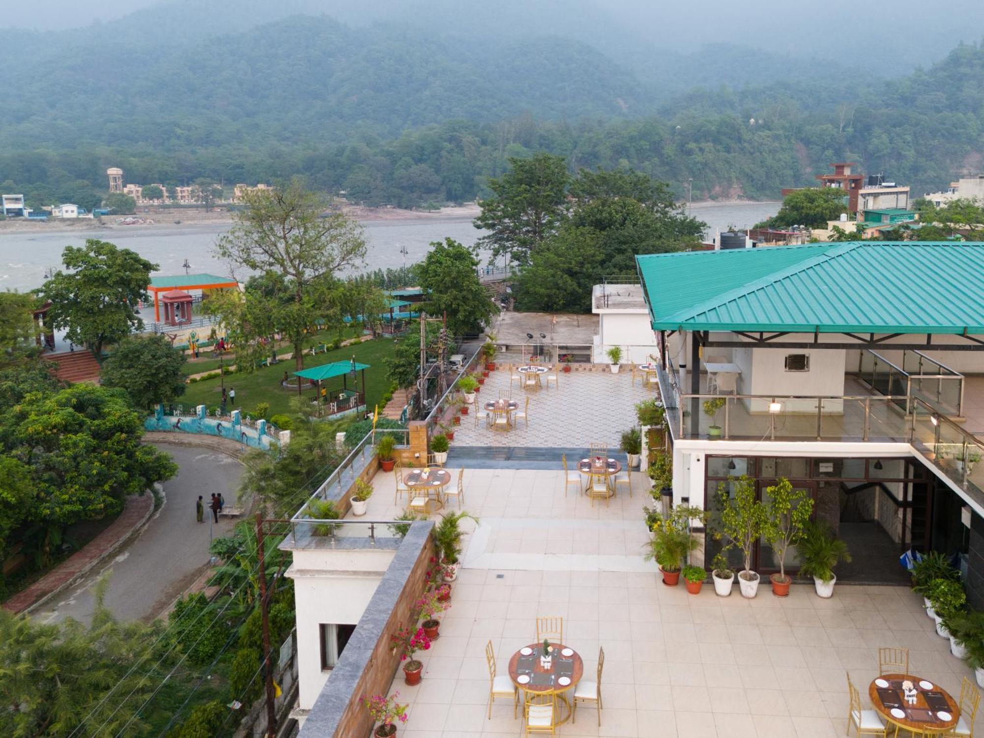 Hotel Indira Nikunj Rishīkesh Exterior foto